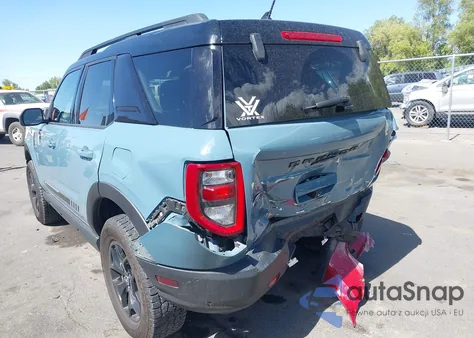 2021 Ford Bronco Sport First Edition z USA, uszkodzony, nr VIN 3FMCR9F9XMRA13126